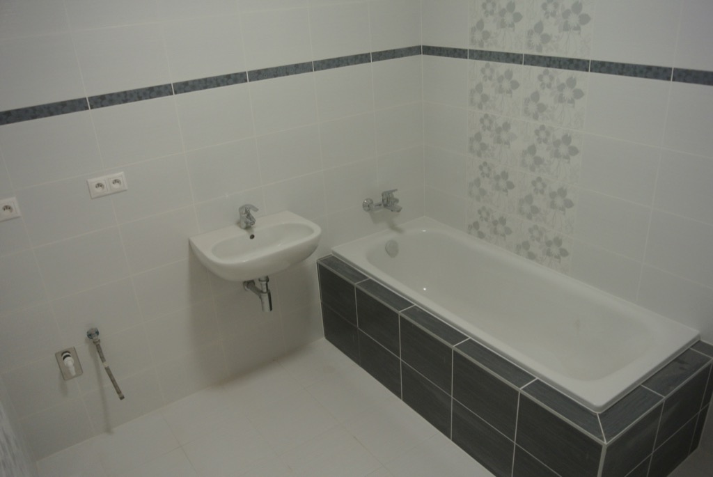 Dokončenie kúpeľne a WC v novostavbe